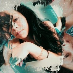 Meet your Posher, Bri